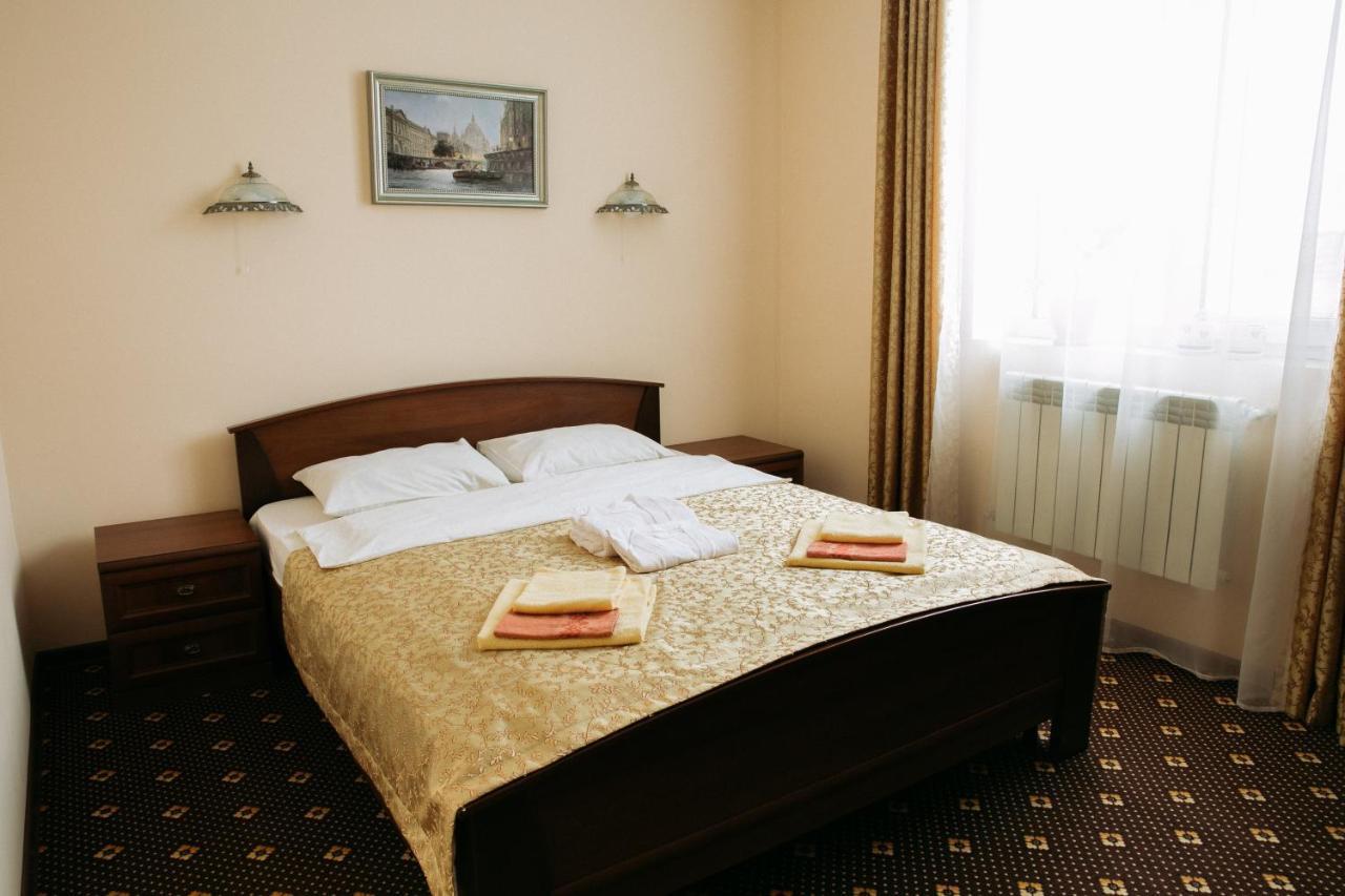 Hotel Praha Smolensk Room photo